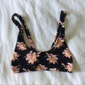 Acacia kanaio top in aloha print